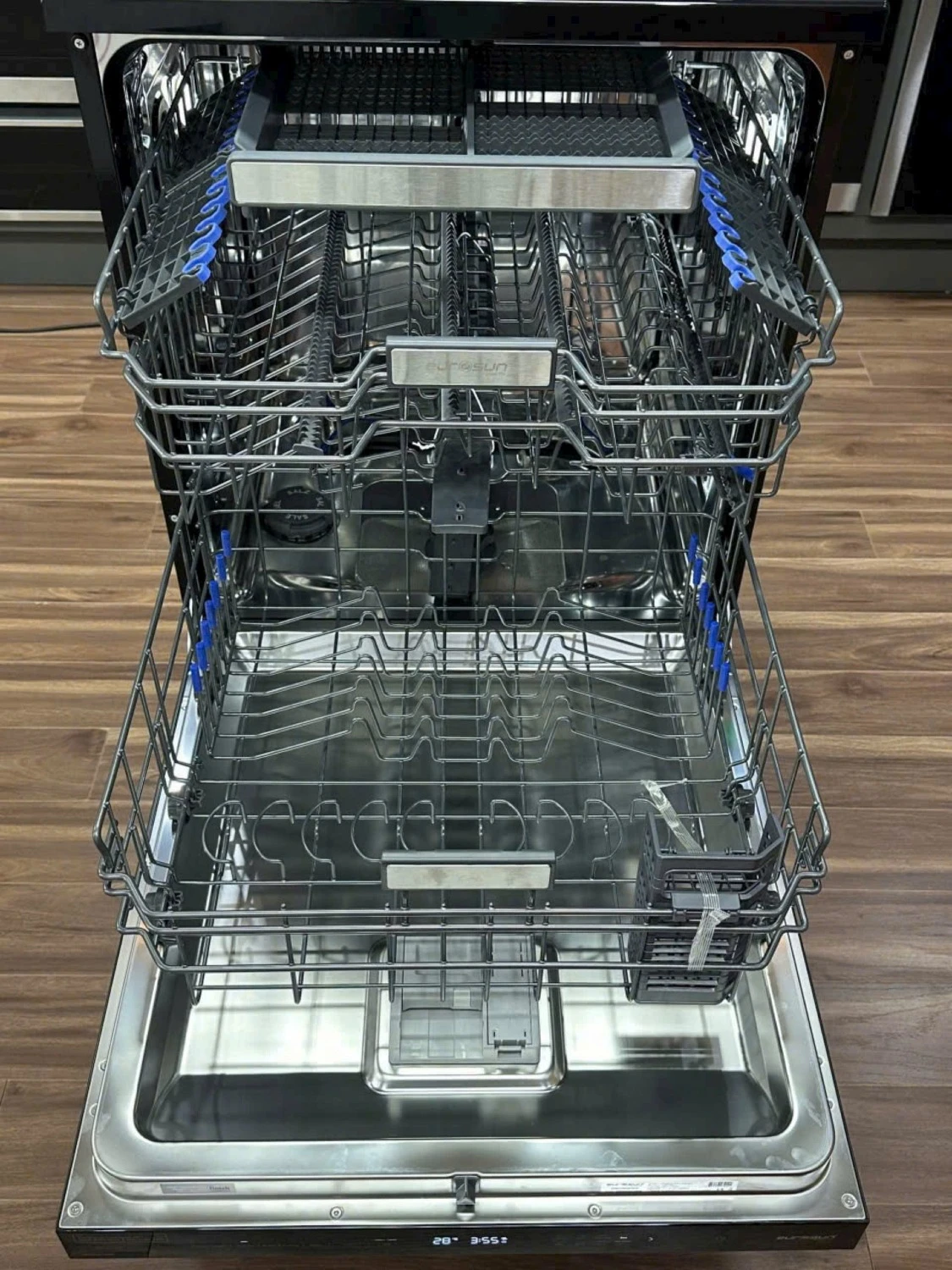 Máy rửa bát Eurosun SMS82EU88B | Serial 8+ | New 2024 Máy rửa bát Eurosun SMS82EU88B | Serial 8+ | New 2024