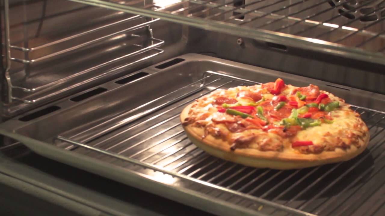 Pizza setting: Lý tưởng cho việc làm bánh Pizza đông lạnh tại nhà. Pizza setting: Lý tưởng cho việc làm bánh Pizza đông lạnh tại nhà.