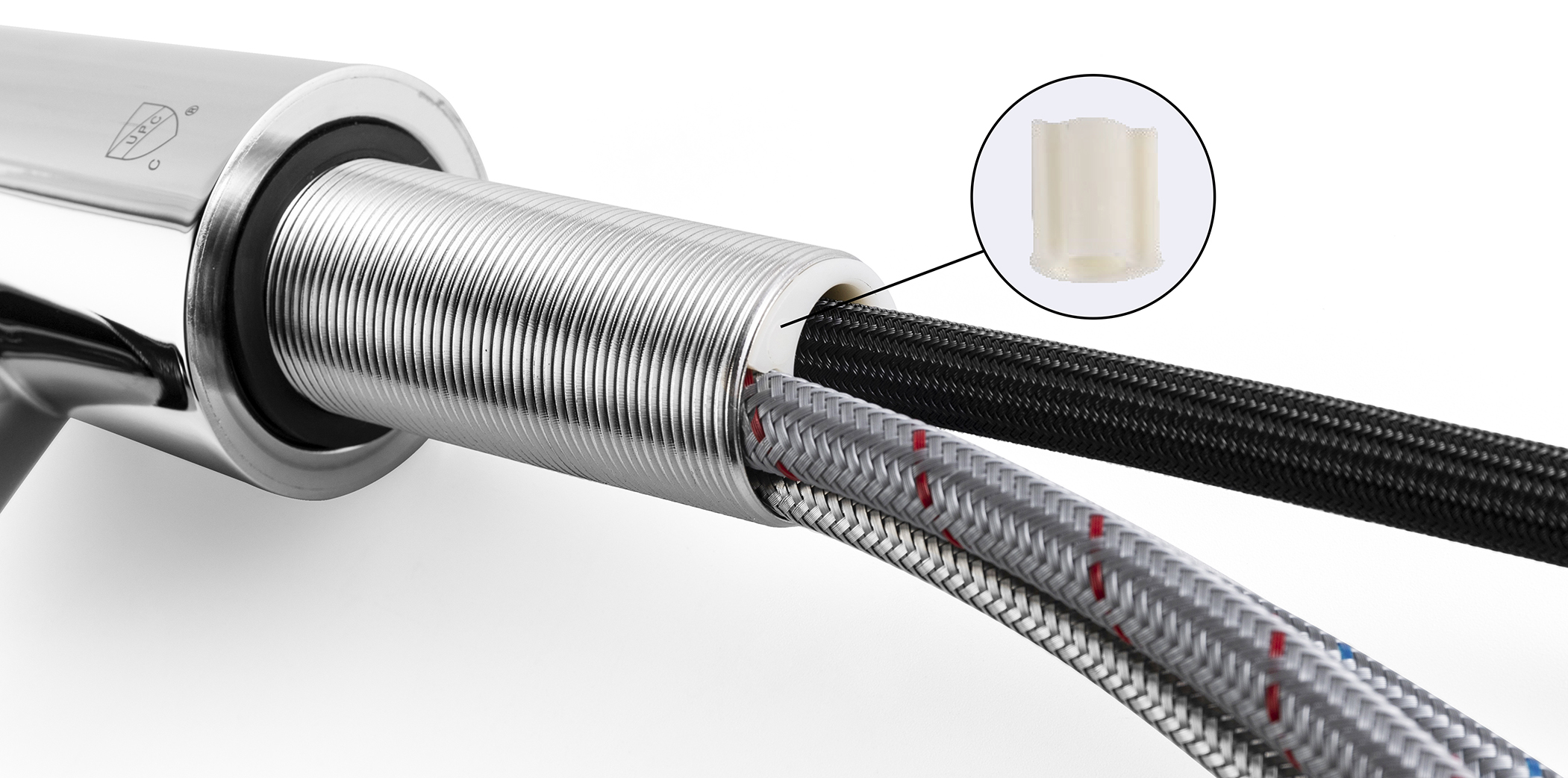 Ống dẫn được bọc lớp dù chắc chắn nhưng vẫn đảm bảo tính mềm mại, giúp dây có thể di chuyển linh hoạt mà không gây hạn chế trong quá trình sử dụng. Ống dẫn được bọc lớp dù chắc chắn nhưng vẫn đảm bảo tính mềm mại, giúp dây có thể di chuyển linh hoạt mà không gây hạn chế trong quá trình sử dụng.