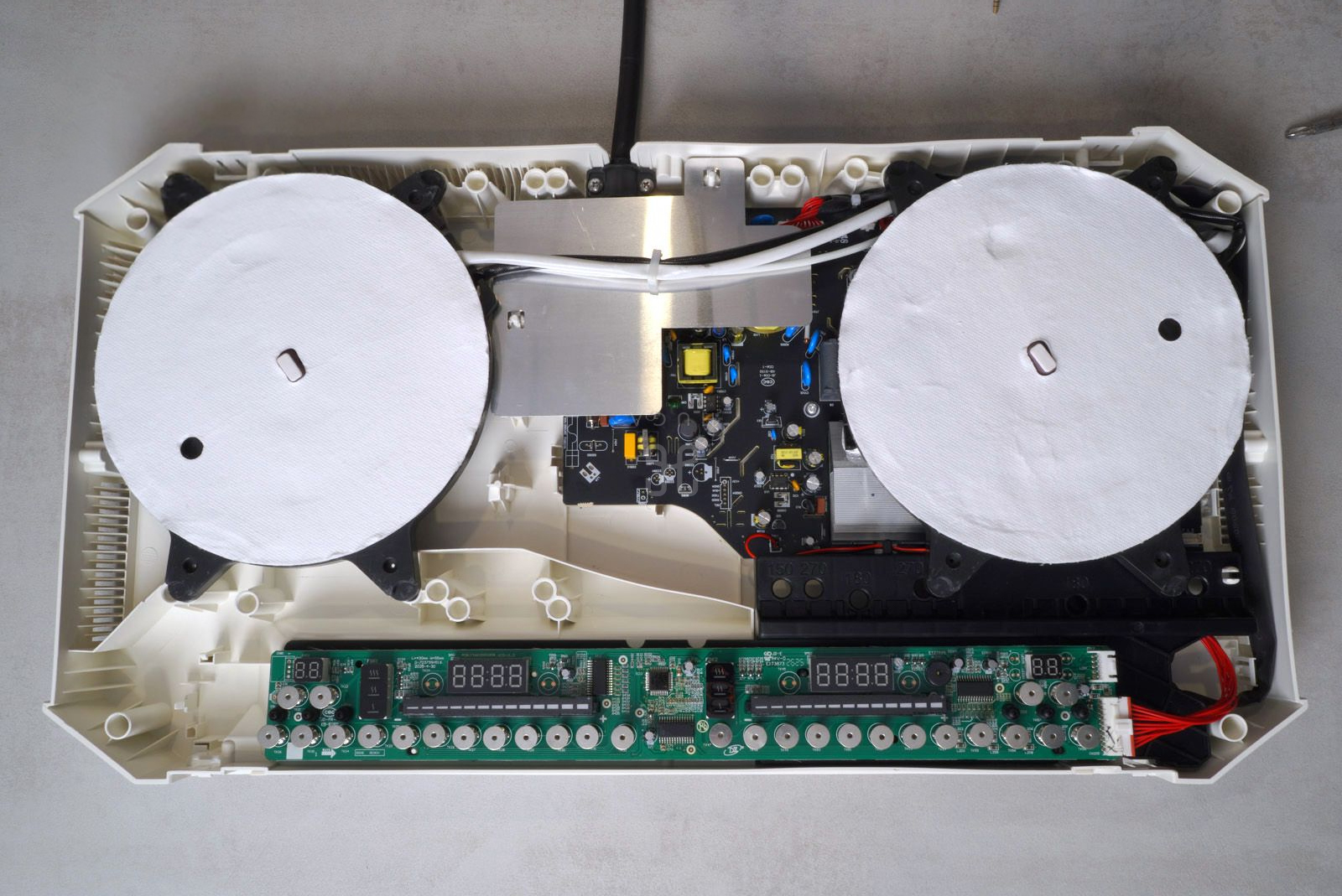 Bảng điều khiển Flex TC của GX IP876JP này có thể nó là rất dễ điều khiển, thực ra nó chỉ có tổng cộng 2 thao tác là bạn có thể bắt đầu nấu (bật nguồn + kéo slider). Bảng điều khiển Flex TC của GX IP876JP này có thể nó là rất dễ điều khiển, thực ra nó chỉ có tổng cộng 2 thao tác là bạn có thể bắt đầu nấu (bật nguồn + kéo slider).