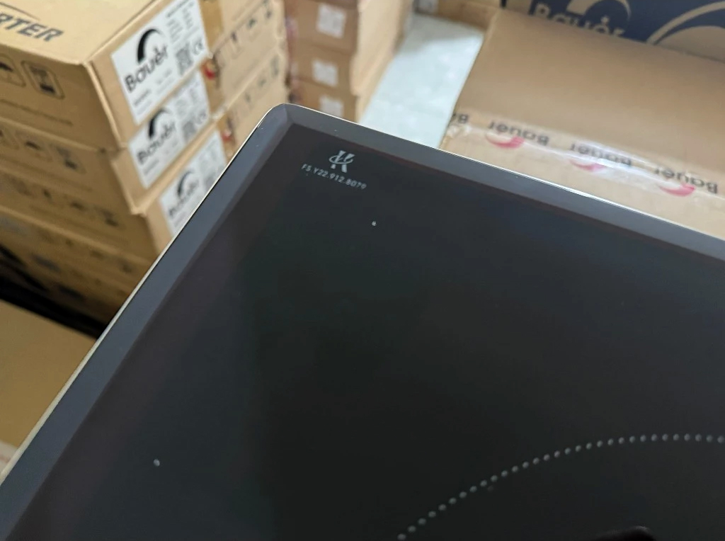 Bếp từ Faster FS 929I Pro thiết kế bo viền hợp kim nhôm Aluminium sang trọng và hiện đại. Bếp từ Faster FS 929I Pro thiết kế bo viền hợp kim nhôm Aluminium sang trọng và hiện đại.