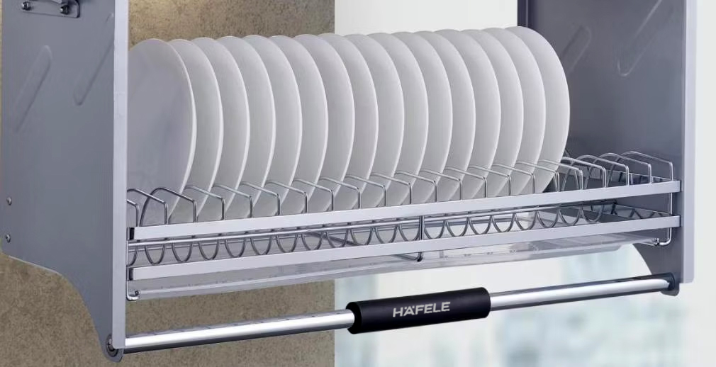 Giá bát đĩa nâng hạ Inox 304 nan dẹt xước mờ 900mm Hafele 504.76.023 sẽ mang lại cho bạn những trải nghiệm tuyệt vời nhất trong chính căn bếp nhà mình Giá bát đĩa nâng hạ Inox 304 nan dẹt xước mờ 900mm Hafele 504.76.023 sẽ mang lại cho bạn những trải nghiệm tuyệt vời nhất trong chính căn bếp nhà mình