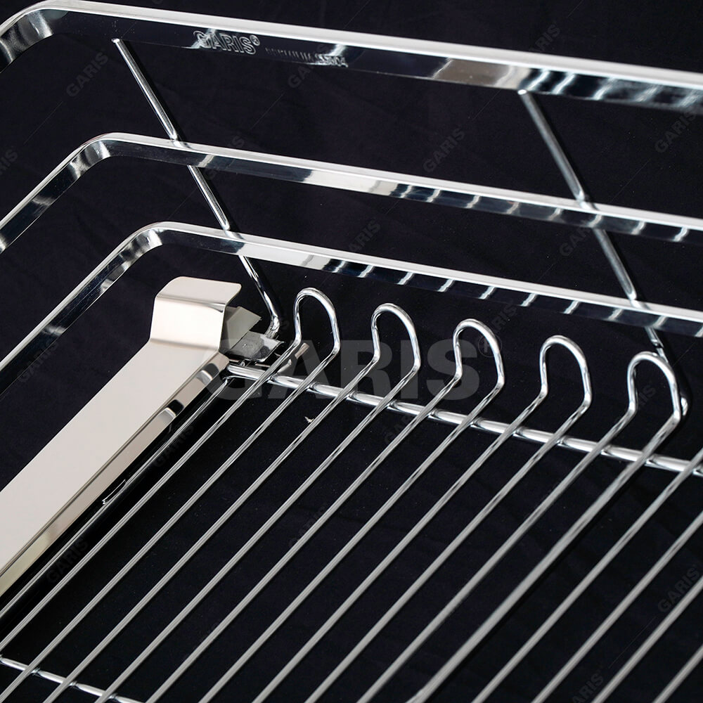 Giá xoong nồi Inox 304 nan dẹt mạ Chrome cánh mở 600mm Garis GP04.60C còn được xem là một vật trang trí giúp cho căn bếp trở nên sáng và đẹp hơn Giá xoong nồi Inox 304 nan dẹt mạ Chrome cánh mở 600mm Garis GP04.60C còn được xem là một vật trang trí giúp cho căn bếp trở nên sáng và đẹp hơn