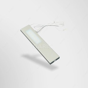 den-led-cam-ung-anh-sang-garis-gl6c