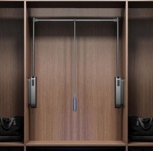 gia-mac-quan-ao-di-dong-eurogold-eag1080