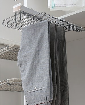 gia-treo-quan-au-don-garis-gw18