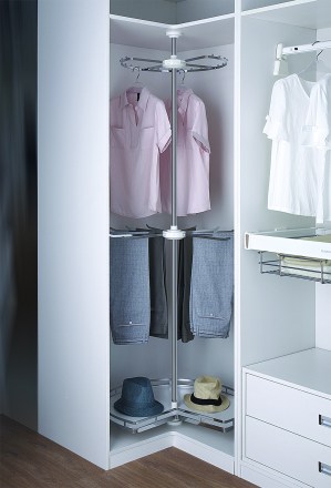 gia-xoay-da-nang-de-quan-ao-3-tang-garis-gw23