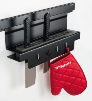 ke-treo-dung-dao-nhom-mau-den-hafele-523-00-330