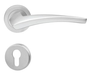 tay-nam-gat-cua-phong-co-nap-che-hop-kim-kem-mau-chrome-mo-hafele-901-99-926