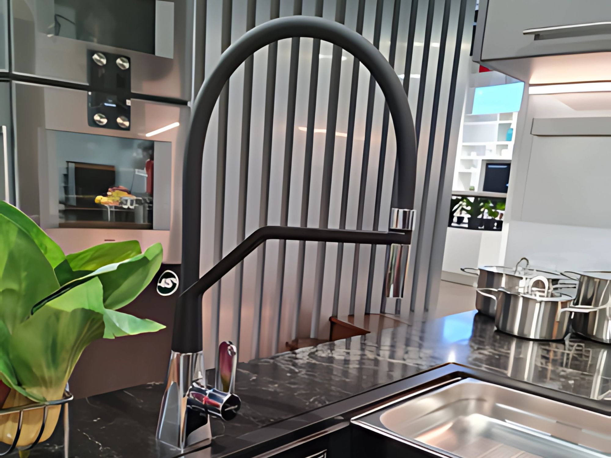 Vòi rửa bát Hafele Hydros HT20-CH1F187 | 570.82.230 sở hữu thiết kế cổ cao hiện đại, phù hợp lắp đặt trong nhiều kiểu không gian bếp. Vòi rửa bát Hafele Hydros HT20-CH1F187 | 570.82.230 sở hữu thiết kế cổ cao hiện đại, phù hợp lắp đặt trong nhiều kiểu không gian bếp.