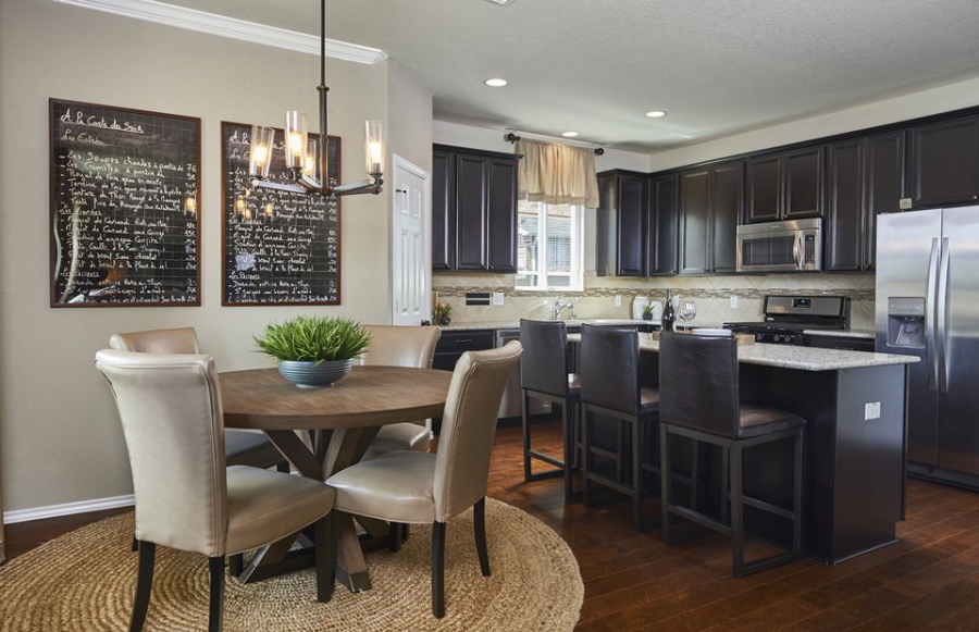 Mẫu tủ bếp gỗ giáng hương đẹp TB-HSN10