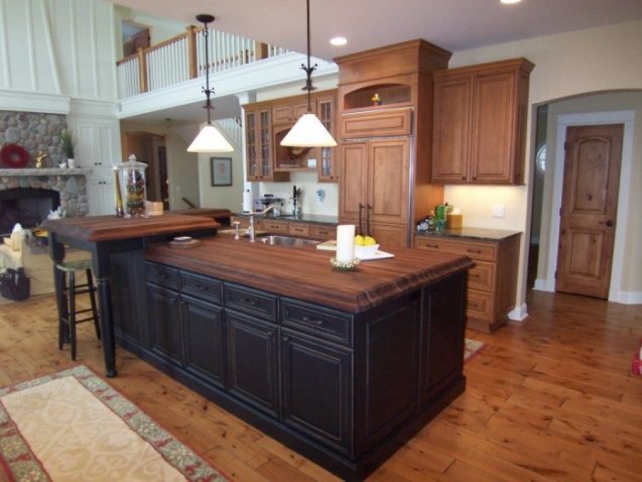 Mẫu tủ bếp có bàn đảo đẹp TB-HSN11